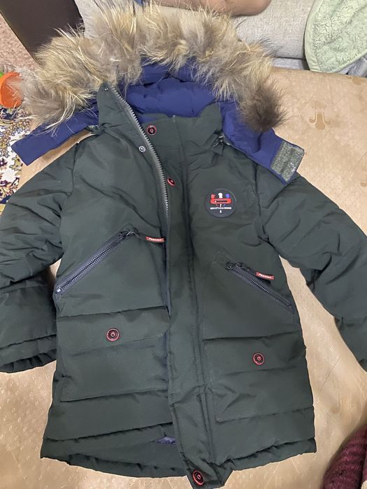 Продам пуховик/ куртку на зиму, на мальчика. 98 разм