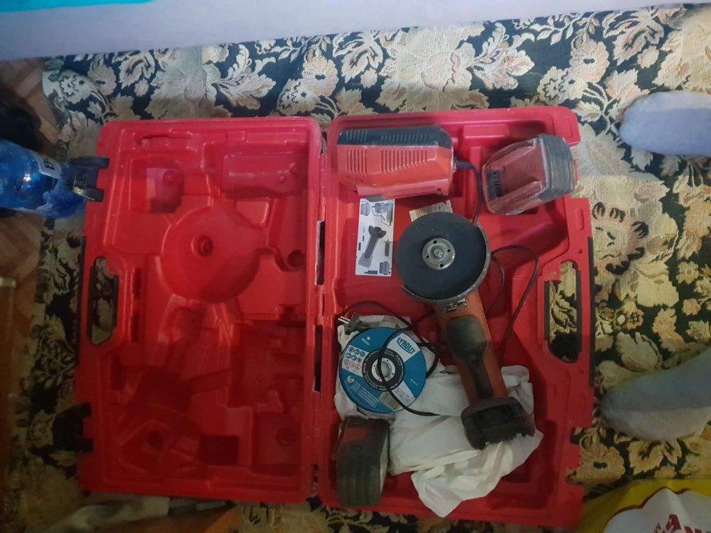 Flex HILTI în stare foarte bună