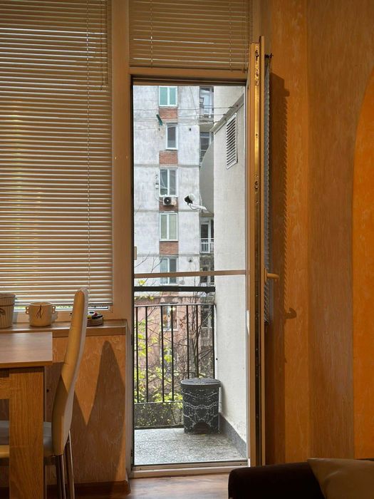 Дава се ПОД НАЕМ