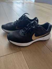 Pantofi Nike Running revolution 6, marimea 36 (EUR)