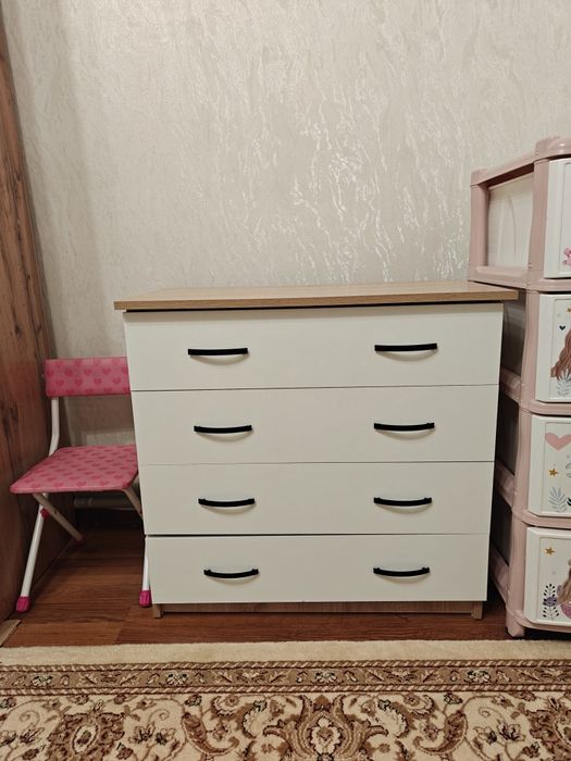 Комод в хорошем состоянии.
