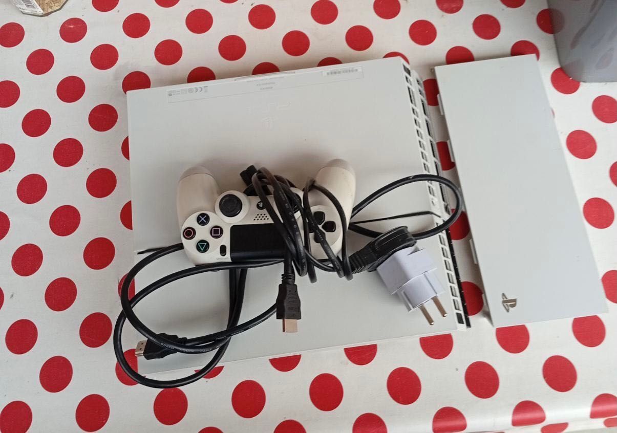 PlayStation 4 за части