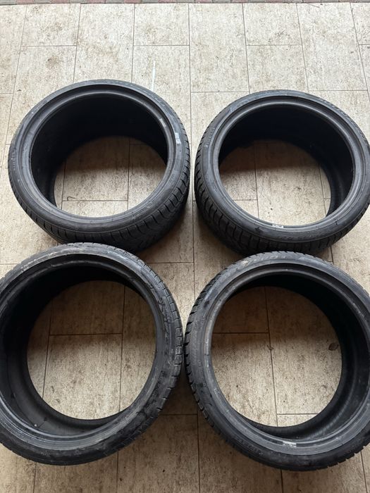 O Anvelopa 275 35 21 si 3buc 315 30 21 cauciucuri Pirelli Sottozero 3