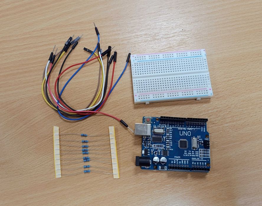 kit DIY placa dezvoltare Arduino UNO + componente si accessorii
