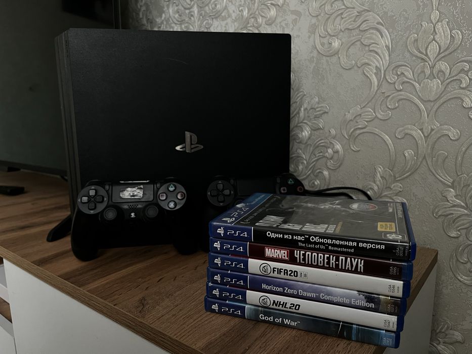 Продам ps 4pro с играми