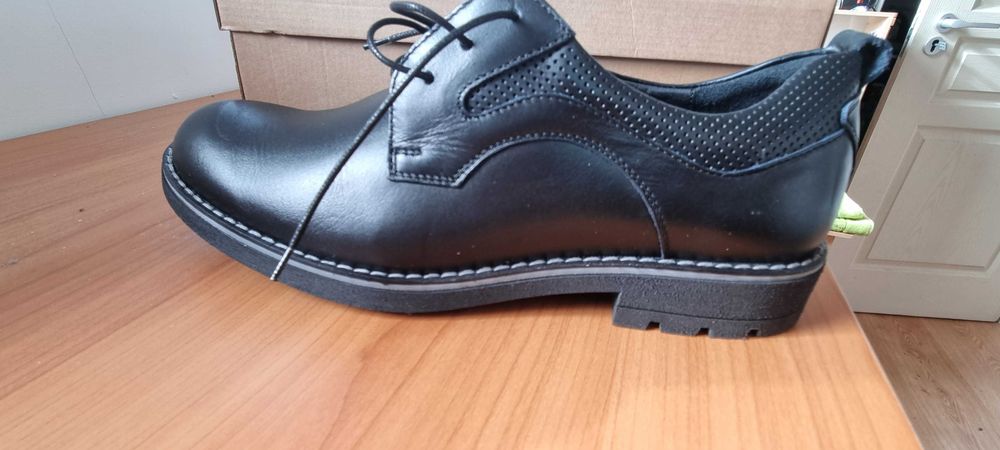 Pantofi bărbati negri marime 43