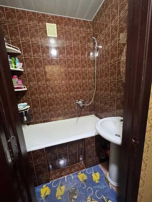 Юнусабад9 2 хона 2 кават 58 м2 тоза квартира сотилмокда