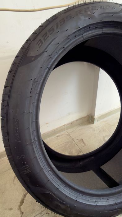 Летни гуми Пирели спорт пакет 325/35/22 285/40/22 за Мерцедес ГЛЕ, ГЛС