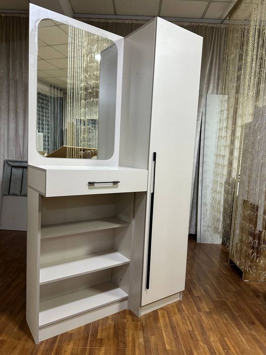 Шкаф для прихожий