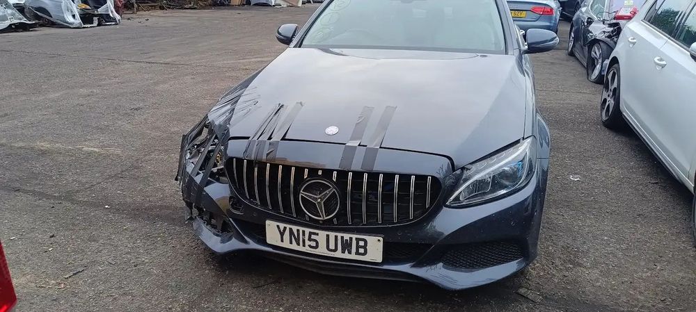 Dezmembrari / Dezmembrez Mercedes C350 (W205) 2.2 D274920(D78) cod cutie D724295(D54) cod culoare 755 (Gri tenorit - vopsea metalizată)