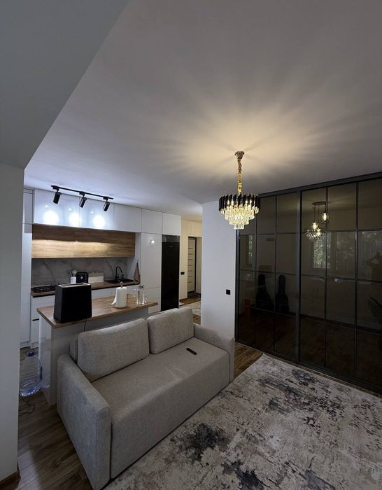Продается 2в3 ком квартира, ориентир: Глинка, 64 м2