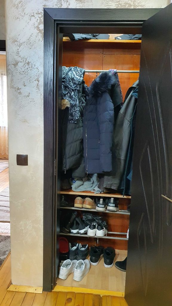 Продава се Тристаен апартамент в Асеновград - 105 кв.м за 981 €/кв.м - Снимка #1