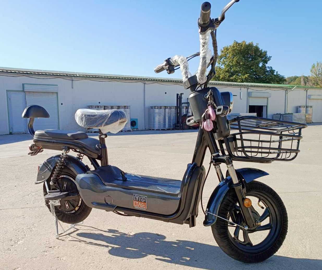 Електрически скутер EcoWay B6, 350W, двуместен, 35 km/h