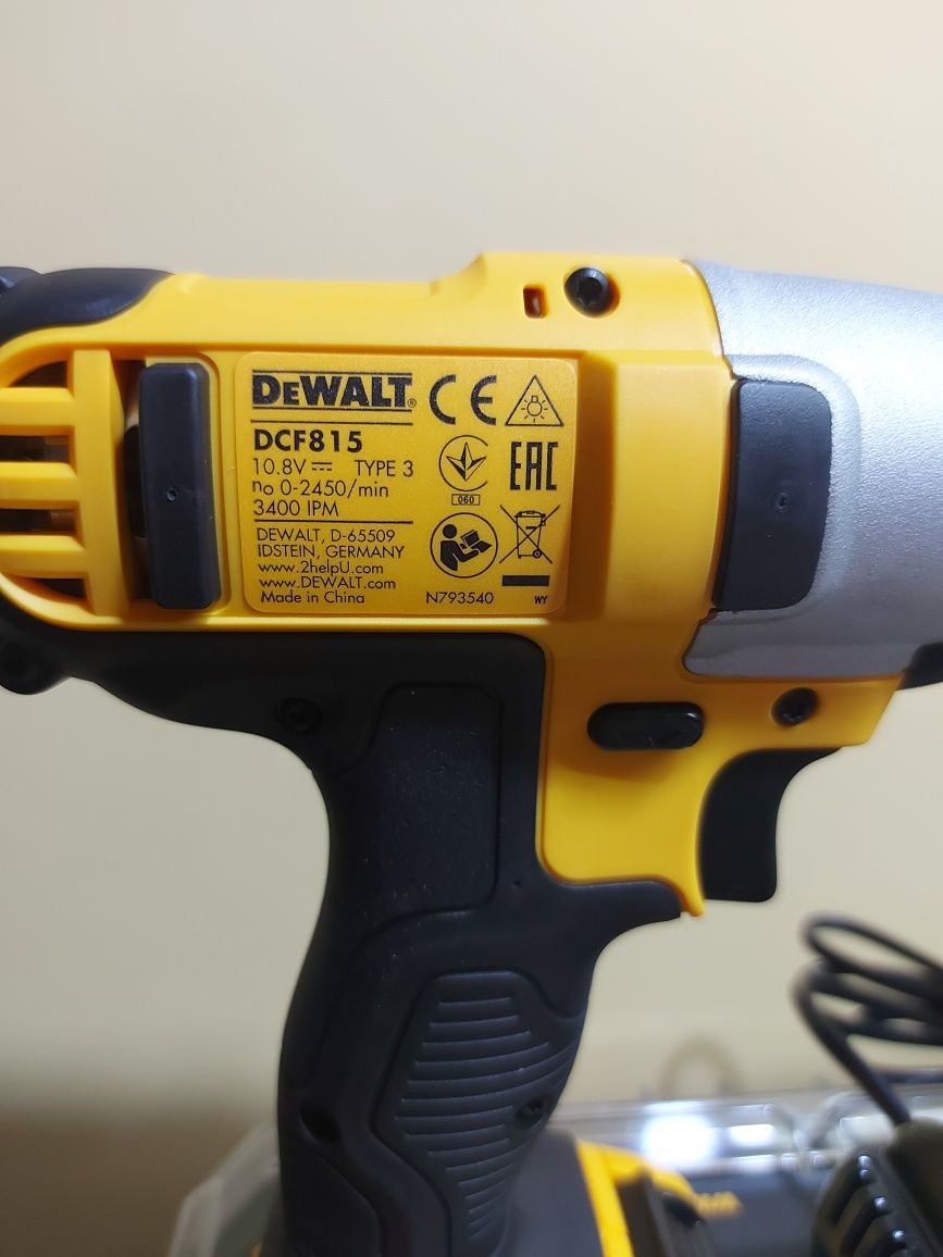 Нов комплект Dewalt 12v