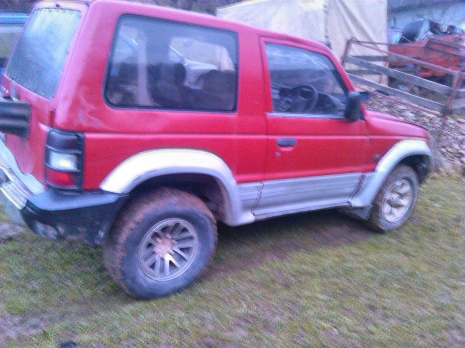 Grup fatasi  spate pajero 2,5 si 2,8