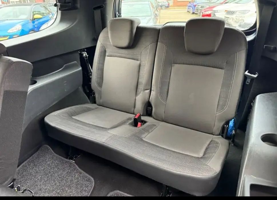 Dacia Lodgy 2014, cu 7 locuri, benzină 1,6, import Germania