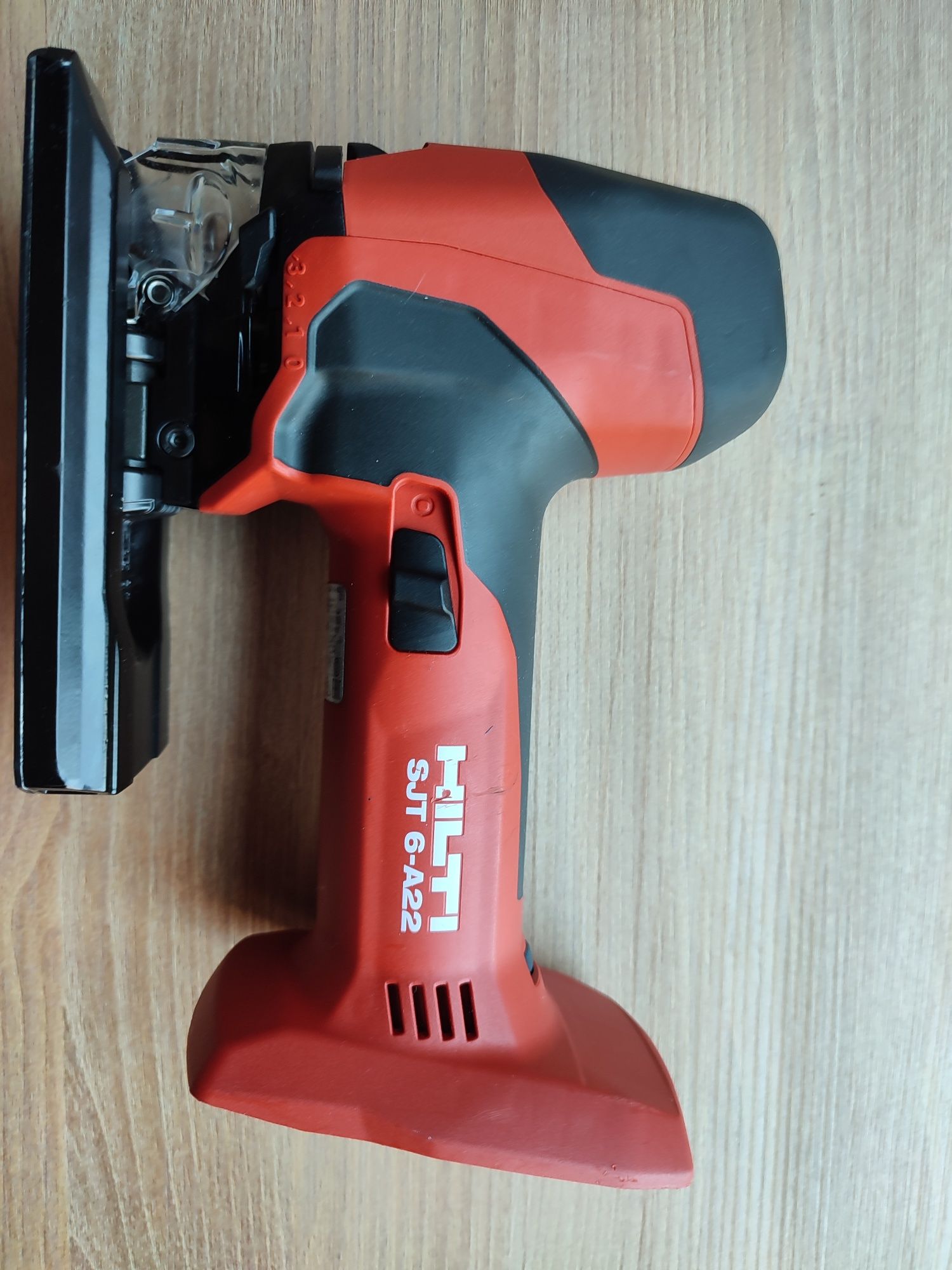 Hilti ferestrau pendular pe acumulator de 22 V