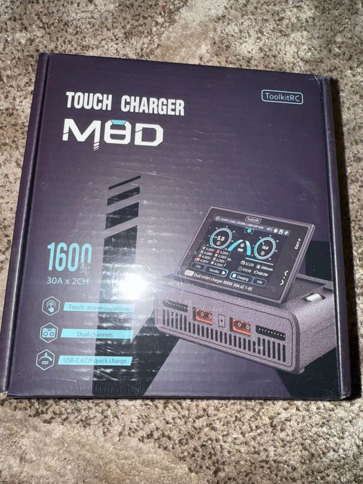 Зарядно ToolkitRC M8D чисто ново