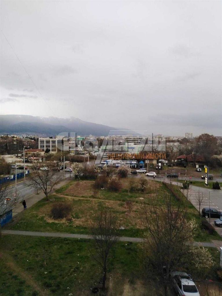 Продава се Четиристаен апартамент в София, Дружба 1 - 110 кв.м за 2171 €/кв.м - Снимка #17