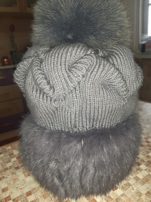 Продам красивую шапку