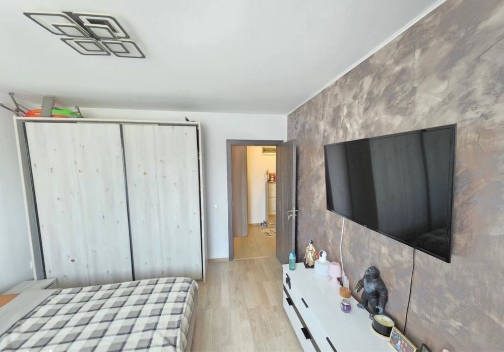 Apartament cu 2 camere + loc de parcare si boxa
