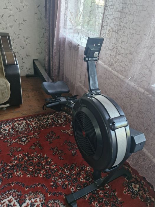 Продам гребной тренажор