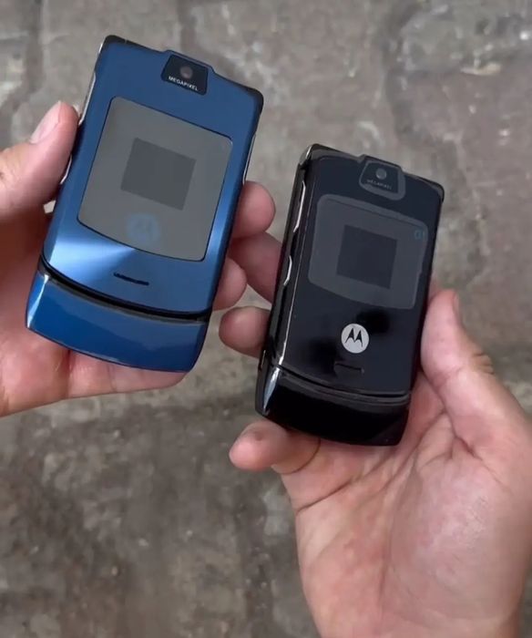 Оригинал Новый Motorola V3 20мын сауда жок