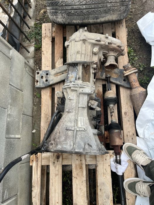 Двигател и кс кутия на части от Jeep Cherokee kj 3.7