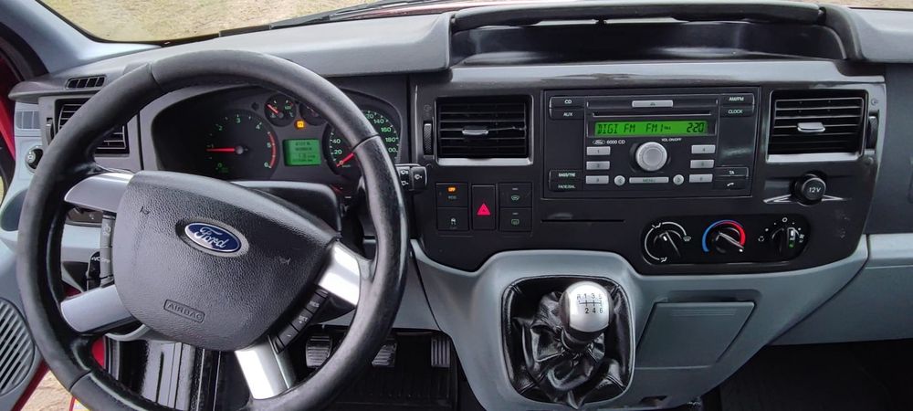 Vând Ford Transit 8+1