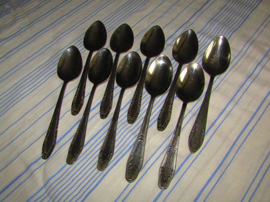 Продам ложки, вилки, ножи, поварёшка деревянная