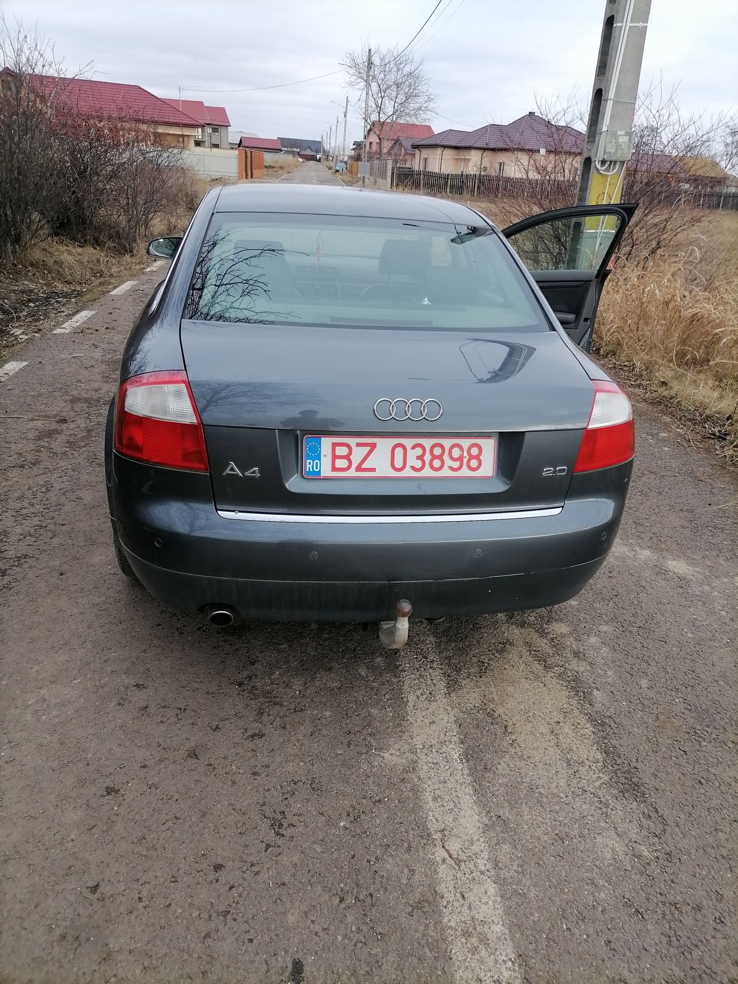 Dezmembrez Audi A4 b6 2.0 ALT Benzina 130 CP