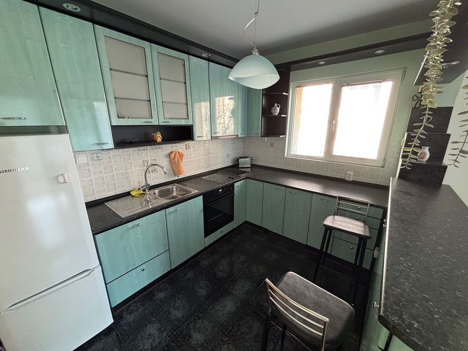 Дава се под наем Тристаен апартамент в София, Стрелбище - 110 кв.м за 830 € - Снимка #5