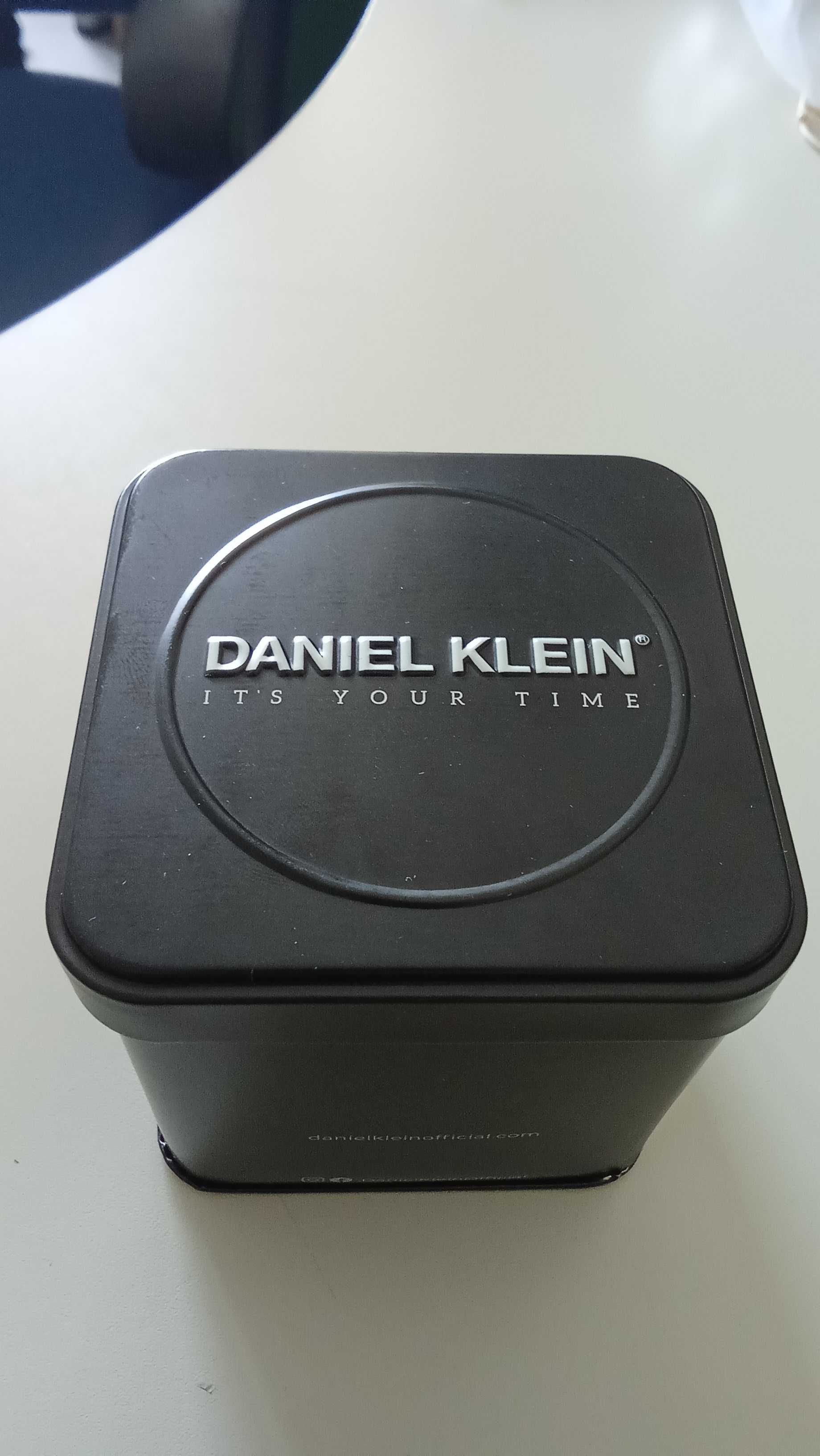 Часовник Daniel Klein