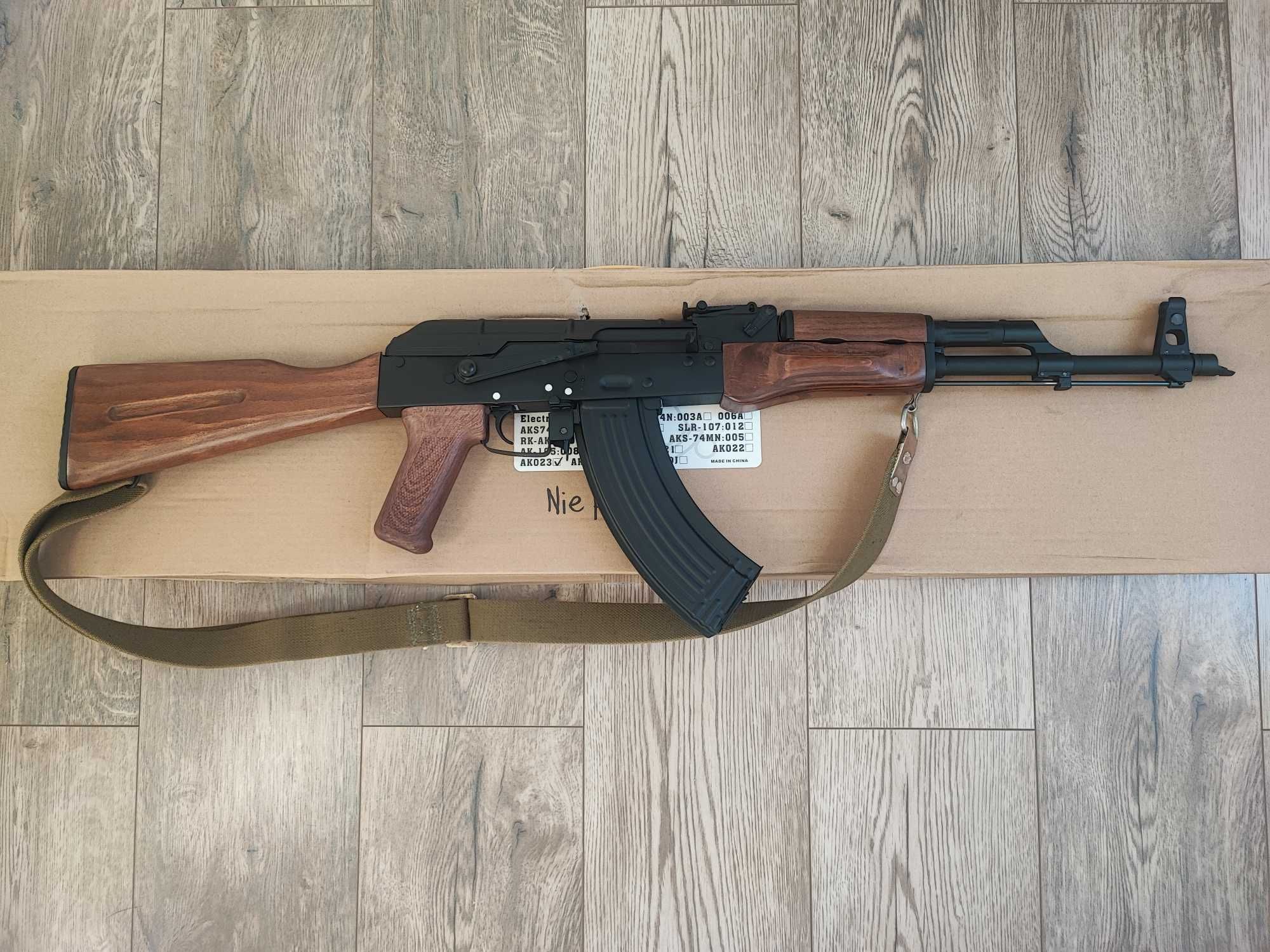 Airsoft карабини Double Bell AKM 023 чисто нови със силна пружина