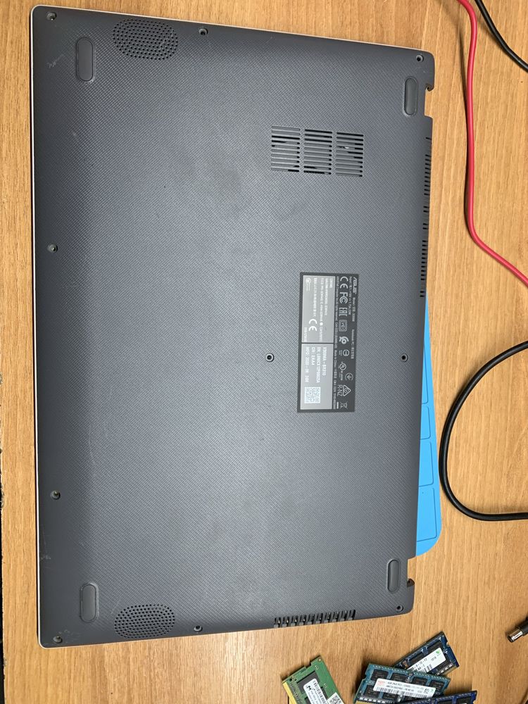Dezmembrez laptop  Asus x509 incomplet  doar partea de jos