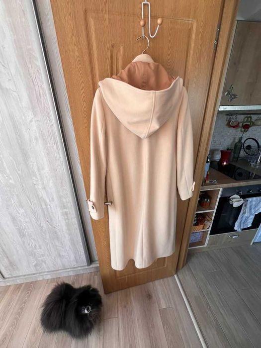 Класическо бежово палто adL