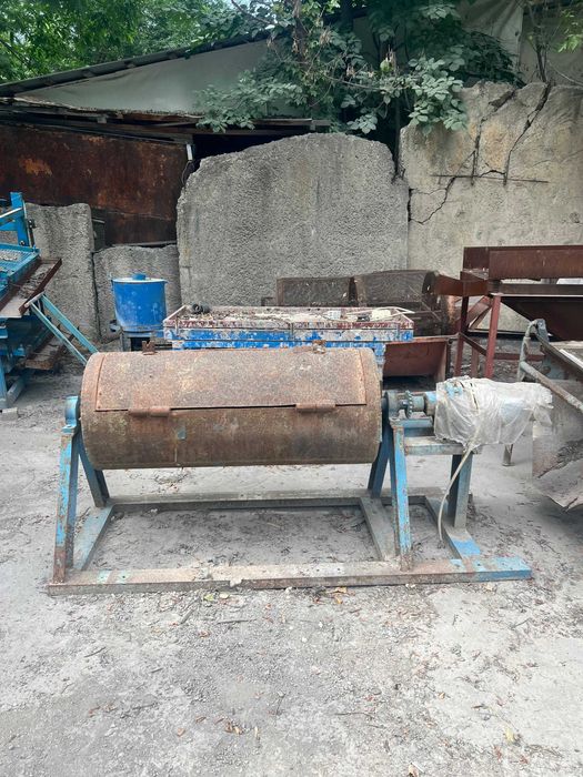 Продам Галтовочный барабан (Дробилка шаровая мельница)