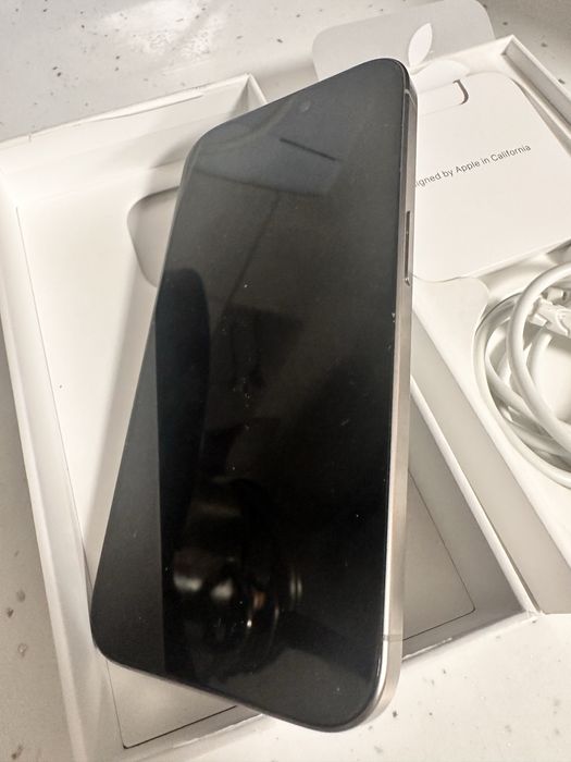 Iphone 15 pro titanium