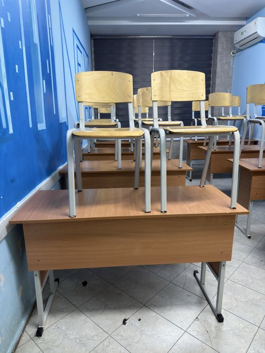 Oʻquv markazlar uchun parta stul sotiladi