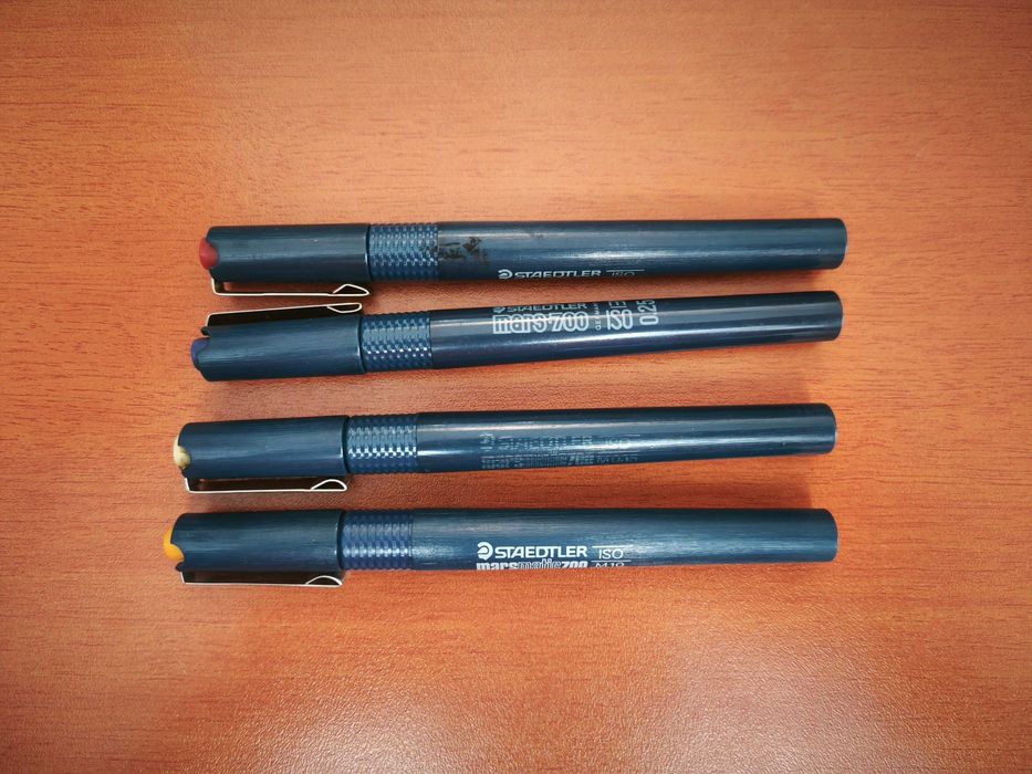 Set creioane tehnice desen Staedtler marsmatic 700