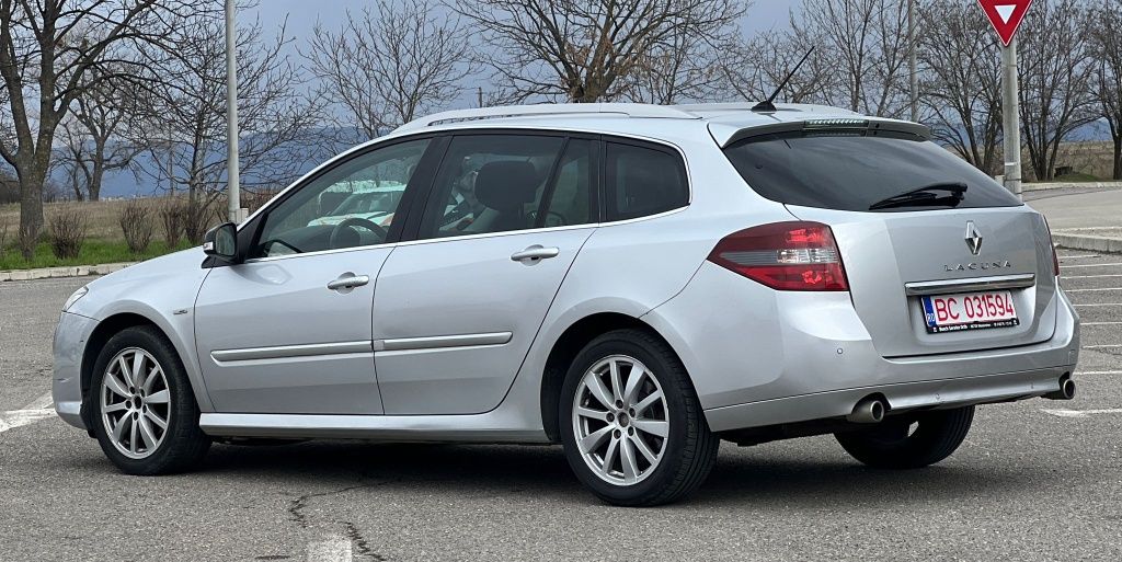 Vând Renault Laguna III, 2.0 diesel, 2013, Sistem audio BOSE