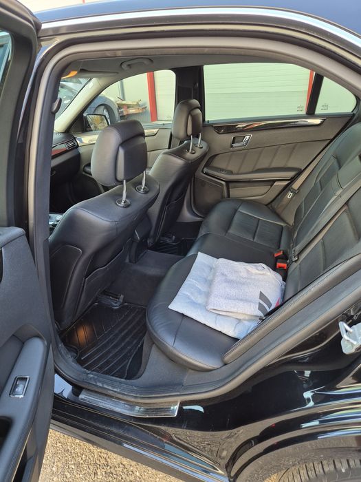 Mercedes Benz E220 an 2009 diesel automat
