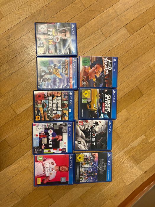 Пс4 с два джойстика + заряднои 9 игри