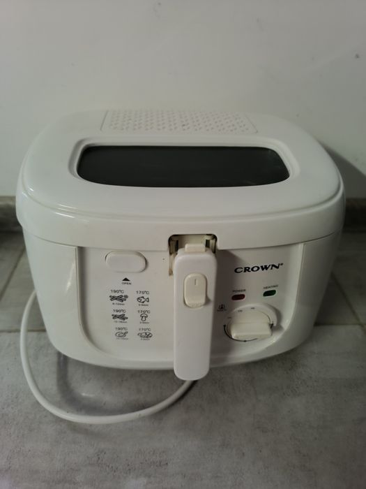 Friteuza crown Deep fryer