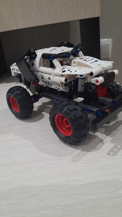 Лего техник с механизмом