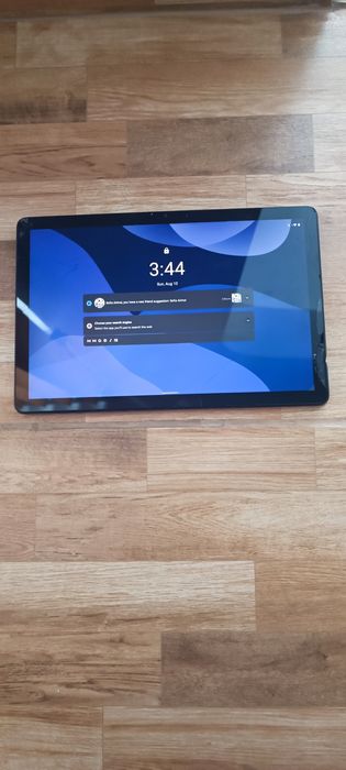 Vând tableta Lenovo pt piese M10