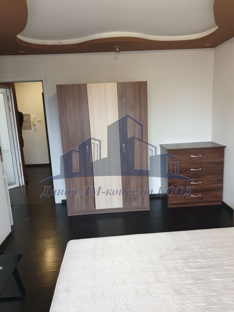 Продава се Двустаен апартамент в Шумен, Добруджански - 64 кв.м за 1594 €/кв.м - Снимка #4