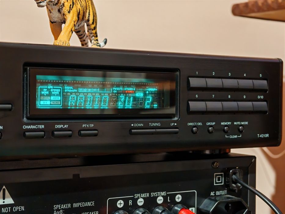 Onkyo T-4210RDS. Tuner top. Receptie de vis. Preț fix !