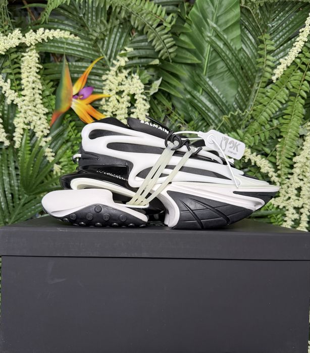 Balmain Unicorn Black-White