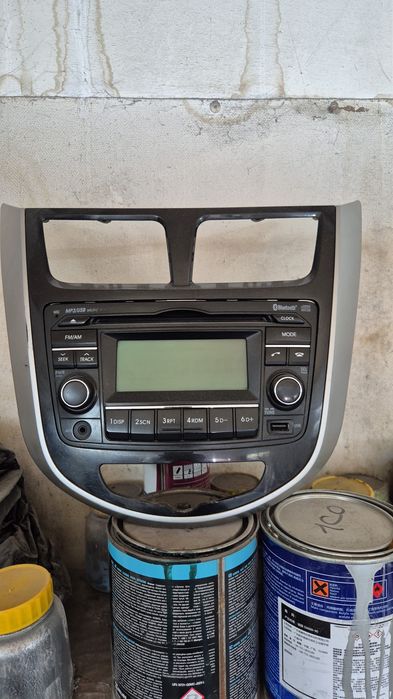 Продам штатный магнитофон